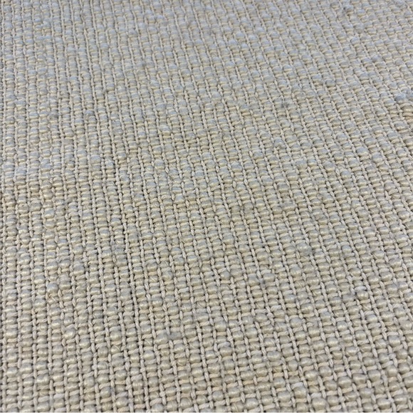 Textured cotton/acrylic Throw Blanket with fringe is 60 x 48“ - Picture 9 of 10